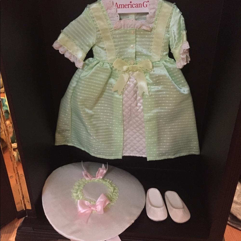 Elizabeth Spring Outfit RETIRED